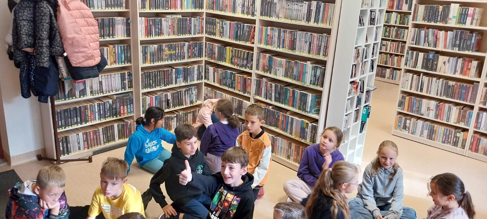 w_bibliotece_3b (1).jpg