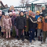 sadzenie_drzewka_klasy1 (3).jpg