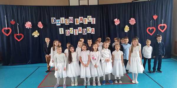 dzien_babci_i_dziadka_w_kl2 (8).jpg