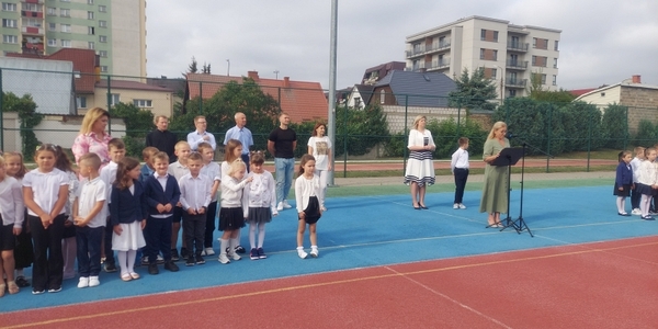 poczatek_roku_szkolnego_sp7 (3).jpg