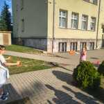 jesienne_zabawy_na_placu_zabaw (11).jpg