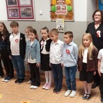 patriotyczne_spiewanie_sp7 (1).jpg