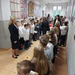 patriotyczne_spiewanie_sp7 (2).jpg