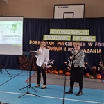 zrozumiec_i_pomoc_konferencja (18).jpg