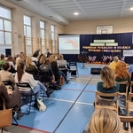 zrozumiec_i_pomoc_konferencja.jpg