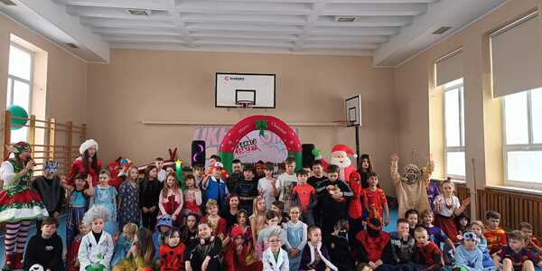 bal_karnawalowy_klas_1_3 (1).jpg