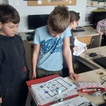 3b_uczniowie_programuja_oboty_10.jpg