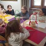 kolorowa_wielkanoc_w_skansenie_uczniowie_klas_2a_odkrywaja_tradycje_podlasia_16.jpg