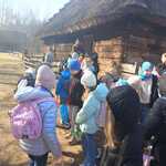 kolorowa_wielkanoc_w_skansenie_uczniowie_klas_2b_odkrywaja_tradycje_podlasia_61.jpg