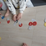 male_dziela_wielka_radosc_breloczki_3d_w_klasie_3b_3.jpg