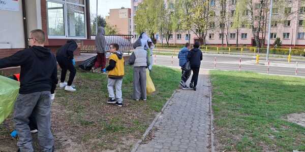 udzial_sp7_w_akcji_czysty_bialystok_9.jpg