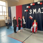uroczysty_apel_z_okazji_swieta_konstytucji_3_maja_5.jpg