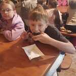 wycieczka_klas_2a_i_2b_do_bobrowej_zagrody_w_siemianowce_11.jpg